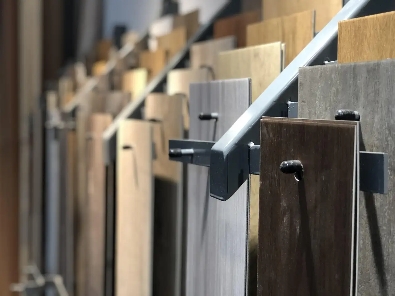 Laminat in Fliesenoptik: Robust und pflegeleicht