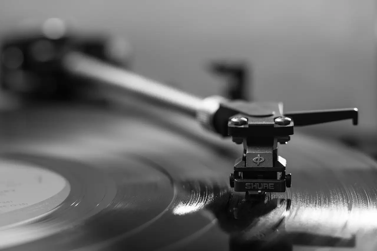 Vinylboden in Fliesenoptik für Ihre Küche – Jetzt entdecken